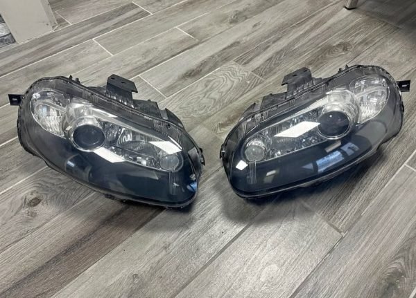 2006-2008 Mazda Mx-5 Headlight